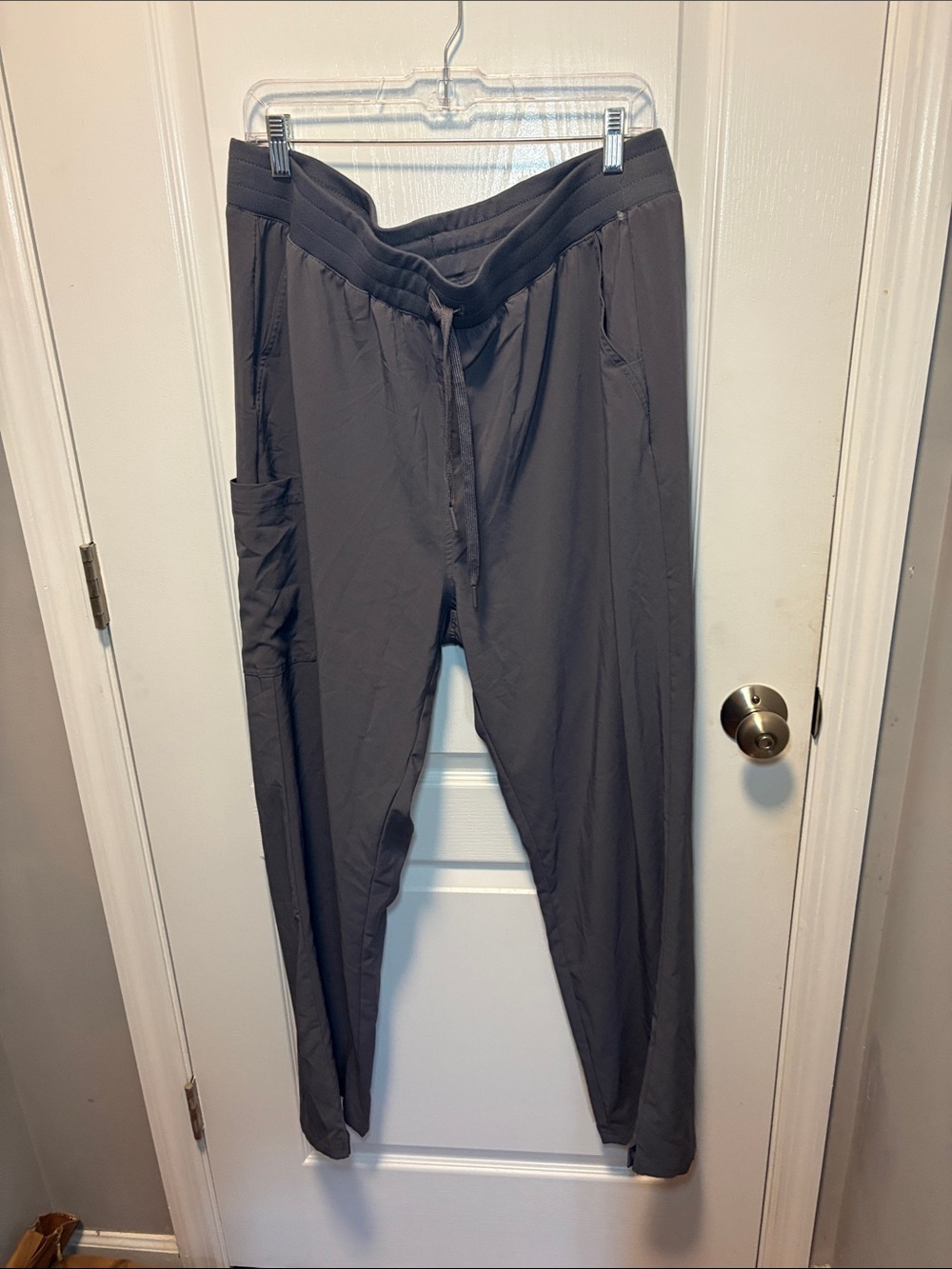 Carhartt Men's Dark Gray Drawstring Joggers with Utility Pocket